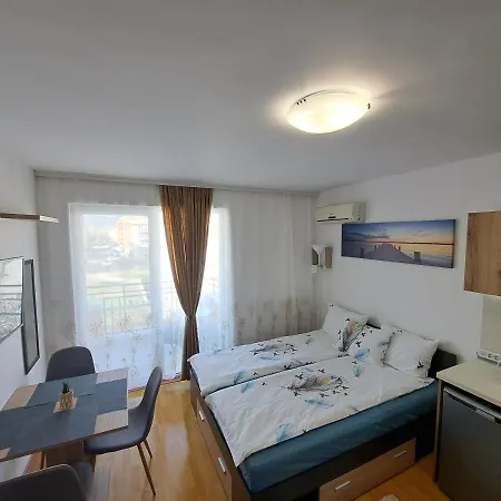 за гости магнолия резиденс Apartment Sunny Beach